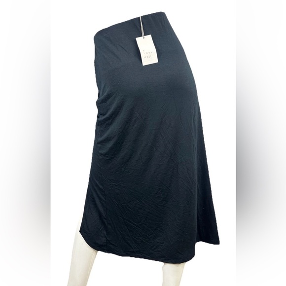 NWT A New Day Women's Sz M Midi Ruched Knit Asymmetrical Black Skirt - Picture 6 of 9
